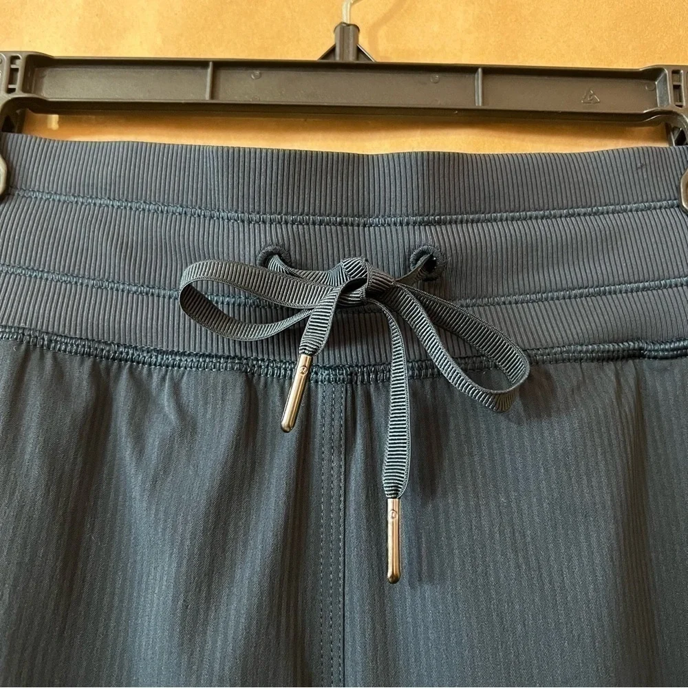 Lululemon | NWT Dance Studio Crop II (Unlined 20